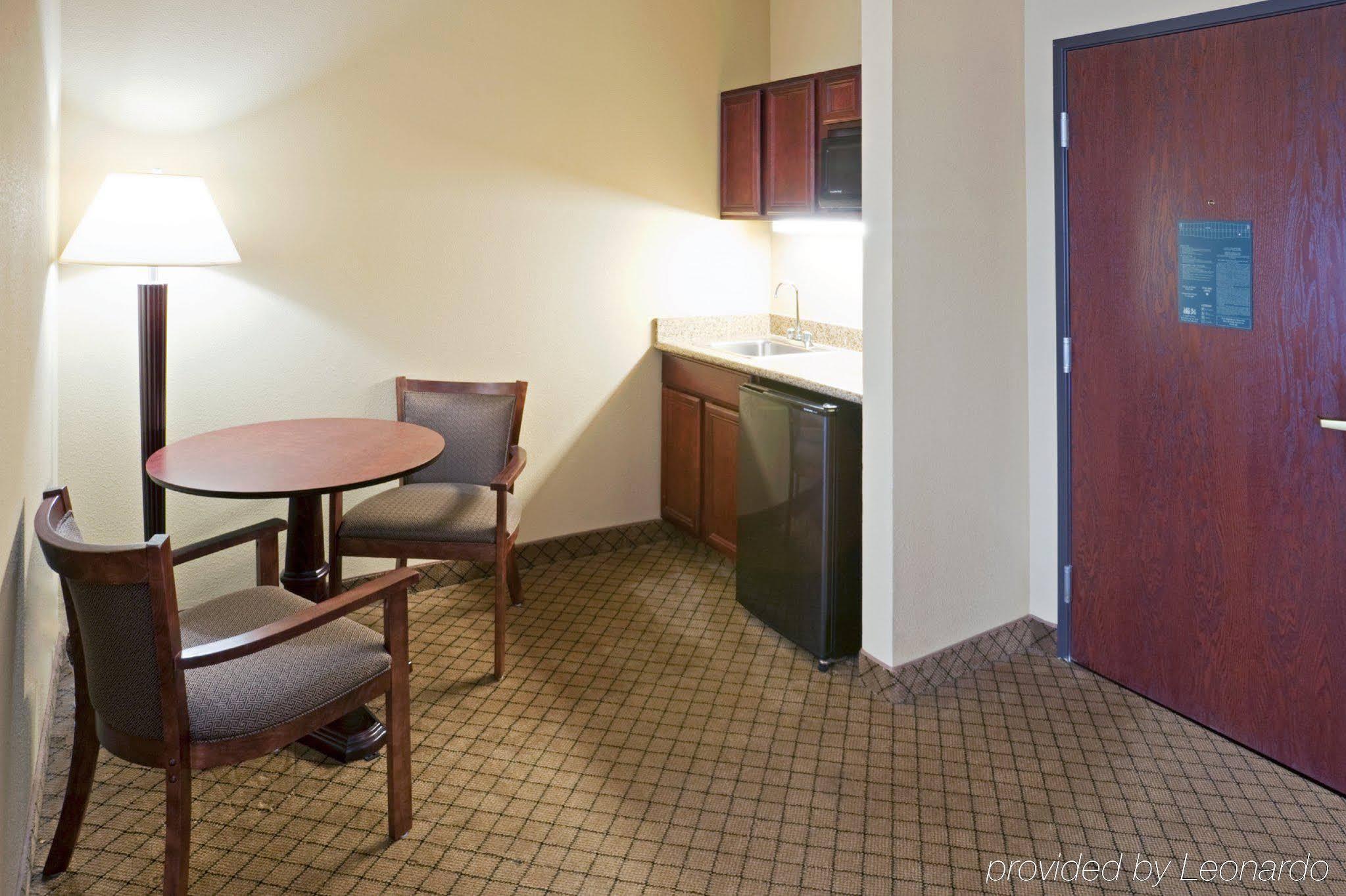 Holiday Inn Express & Suites - Austin - Round Rock By Ihg Exterior photo