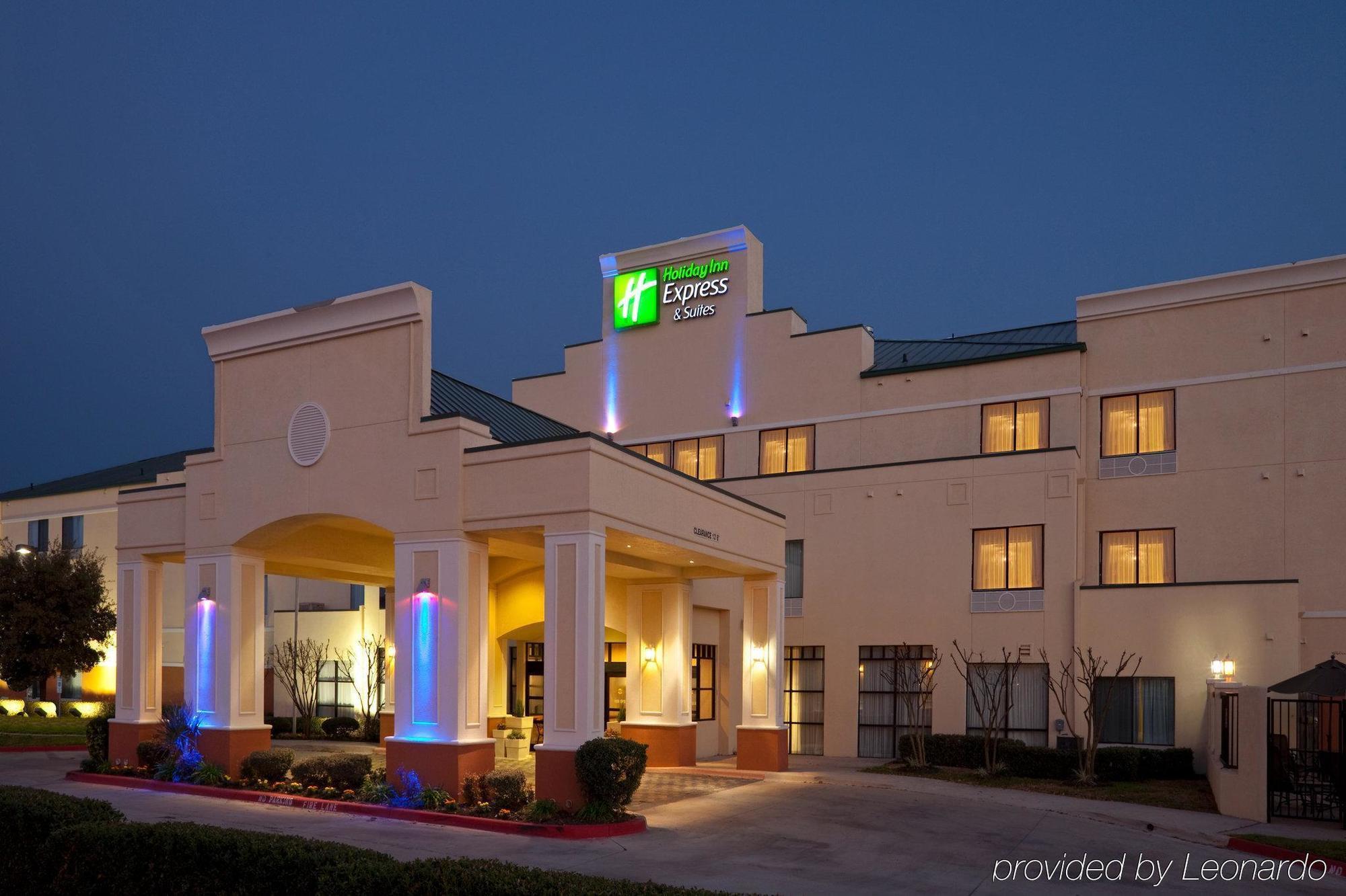 Holiday Inn Express & Suites - Austin - Round Rock By Ihg Exterior photo